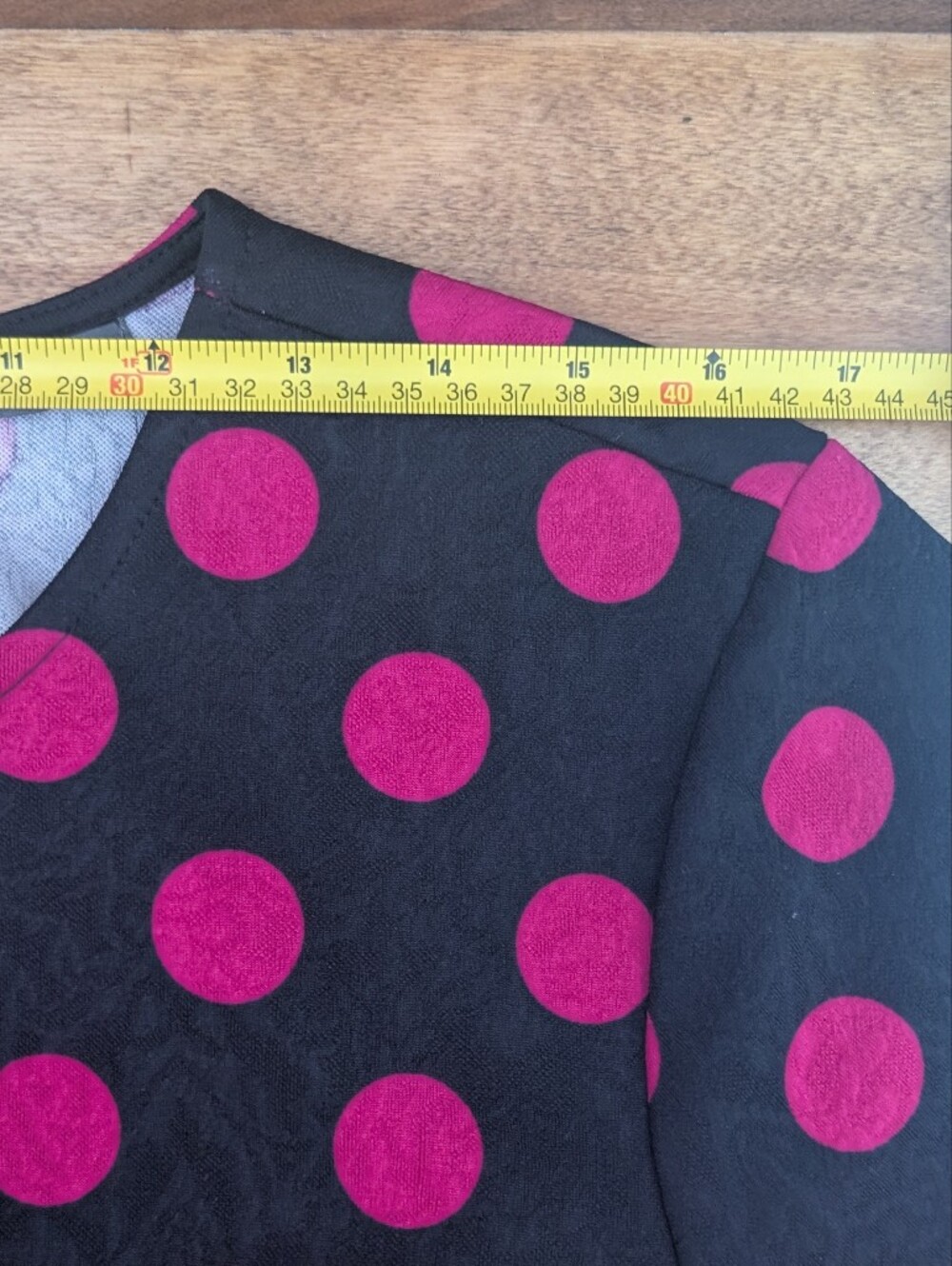 Suzy Shier Black Dress with Bright Pink Polka Dots - Picture 7 of 9